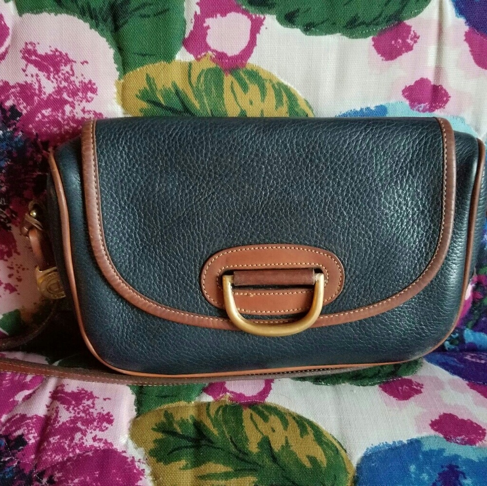 Dooney & Bourke Porthole clutch